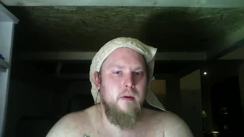 Snapshot of thenewdude1992 chatting on February 2025 08:36:02 PM thenewdude1992 online show from February 2025 08:36:02 PM