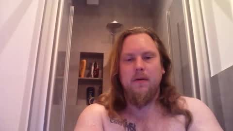 Snapshot of thenewdude1992 chatting on December 2025 07:32:01 PM thenewdude1992 online show from December 2025 07:32:01 PM