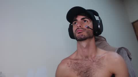 Santiago Enrique online show from April 2026 07:34:01 AM