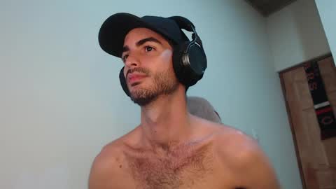 Santiago Enrique online show from May 2026 04:17:02 AM
