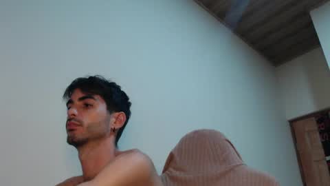 Santiago Enrique online show from May 2026 06:30:01 AM