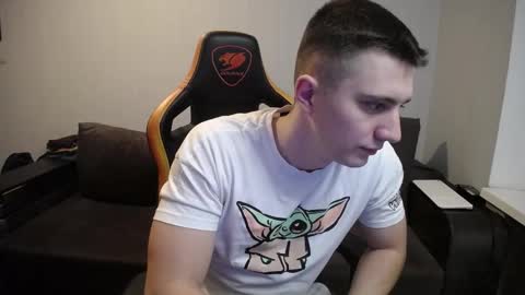 Nick   online show from March 2025 08:37:02 PM