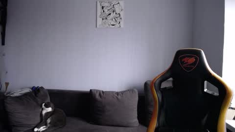 Nick   online show from November 2025 08:58:02 AM