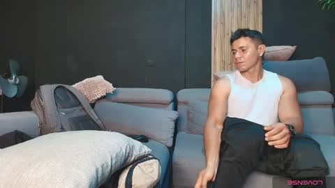 thestraightroom online show from May 2026 01:46:07 AM