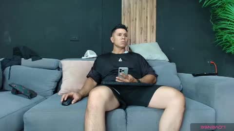 thestraightroom online show from May 2026 07:51:01 PM
