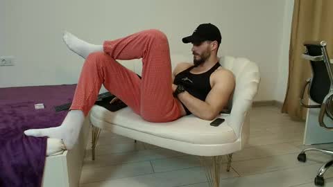 Snapshot of thetop200 chatting on February 2026 06:06:02 PM TheTop online show from February 2026 06:06:02 PM