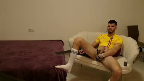 Snapshot of thetop200 chatting on February 2026 06:46:01 PM TheTop online show from February 2026 06:46:01 PM