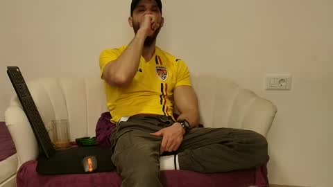 Snapshot of thetop200 chatting on March 2026 06:58:01 PM TheTop online show from March 2026 06:58:01 PM