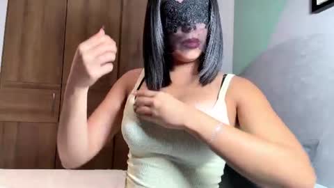 thevalentinanoir online show from July 2026 02:06:02 AM