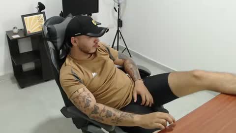thiago_420 online show from July 2026 03:23:01 AM