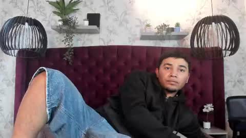 Snapshot of thiago_alves_ chatting on July 2026 03:32:02 AM Thiago Alves online show from July 2026 03:32:02 AM