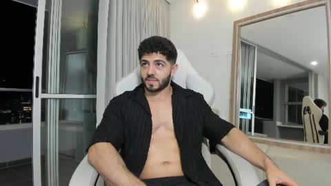 Snapshot of thiago_moretti chatting on July 2026 12:17:02 AM THIAGO online show from July 2026 12:17:02 AM