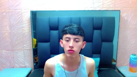 thiago_twink38 online show from November 2025 06:12:01 AM