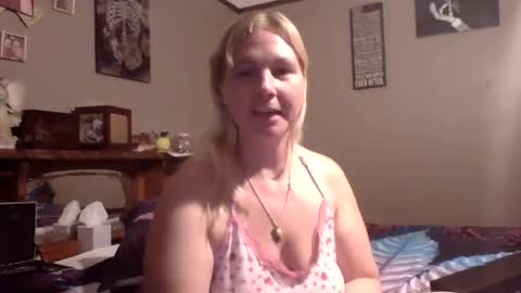 Thickthighs92 online show from September 2025 01:51:01 AM