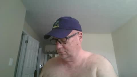 Snapshot of thickwhiteload chatting on May 2026 05:10:01 PM thickwhiteload online show from May 2026 05:10:01 PM