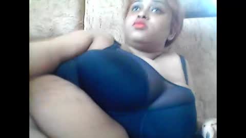 thicky_sandra online show from February 2026 10:22:02 AM