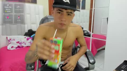  THIAGO COLLINS  online show from March 2026 10:58:01 PM