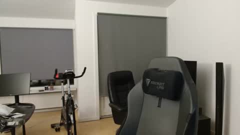 thomas315627 online show from March 2026 10:42:01 PM