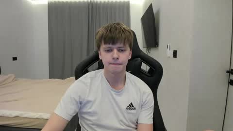 Tomas online show from April 2026 02:19:02 PM