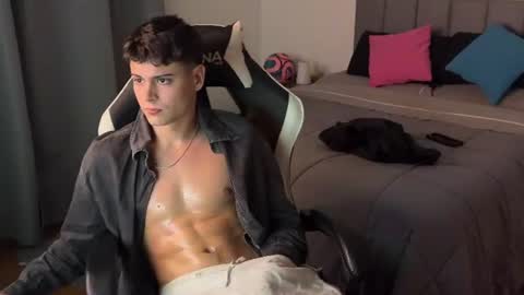 Snapshot of thomassex0 chatting on June 2026 03:49:01 AM Thomas online show from June 2026 03:49:01 AM