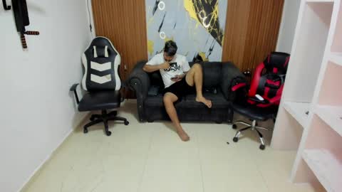 thomson_hot01 online show from March 2026 05:10:02 AM