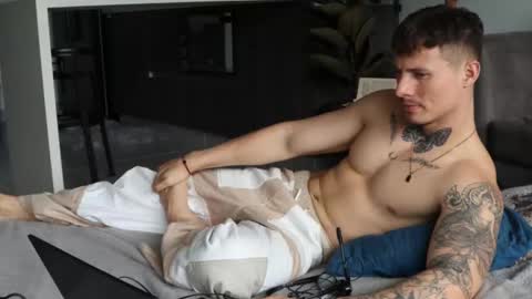 Sebastian online show from February 2025 07:48:02 PM