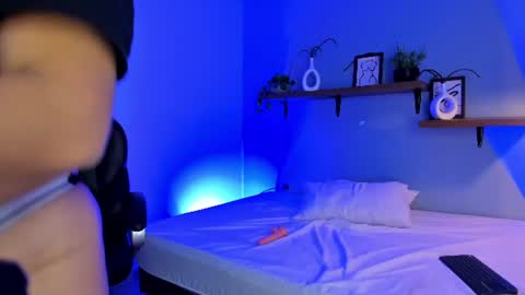 Tiana Corts online show from June 2026 02:43:02 AM