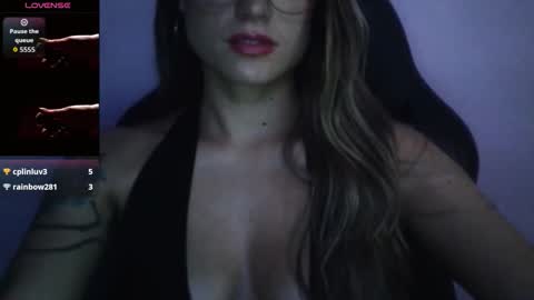 Tifanny online show from March 2026 09:41:02 PM