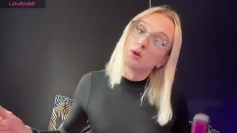 Amira online show from July 2026 01:15:02 PM