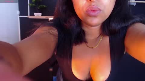 tiffany_cokie online show from June 2026 01:52:01 PM