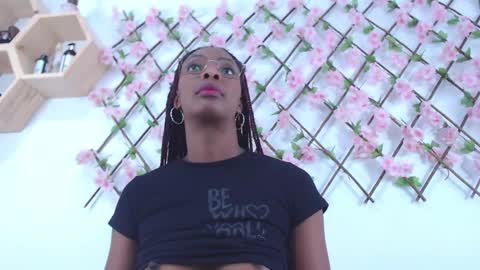 Tiffany online show from March 2026 01:44:01 AM