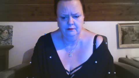 TiffanyMature online show from April 2026 08:06:02 PM