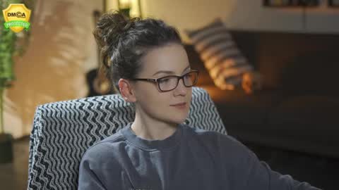 tiffanyriox online show from April 2026 11:51:02 PM