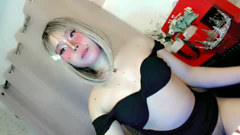 Snapshot of tight_elliana chatting on June 2026 06:51:02 AM tight_elliana online show from June 2026 06:51:02 AM