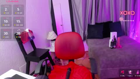 Snapshot of tiinajonus_ chatting on June 2026 04:37:01 AM tiinajonus_ online show from June 2026 04:37:01 AM