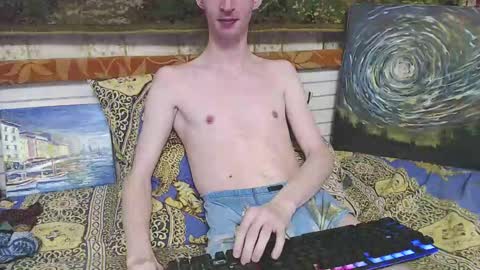 Snapshot of tima_drunk chatting on December 2024 09:33:01 AM Timofey online show from December 2024 09:33:01 AM