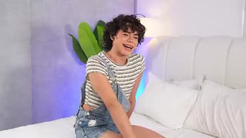 timmyshy online show from June 2026 11:46:01 PM