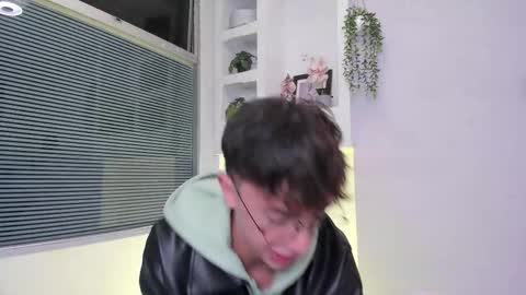 Timothy 21 years old online show from March 2026 03:17:01 AM