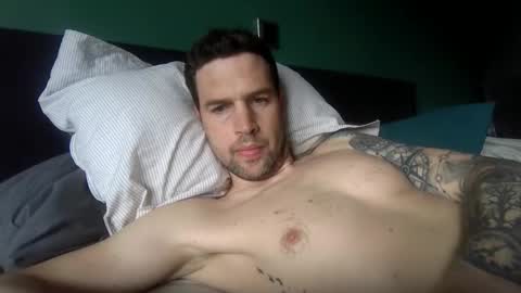 timvanluyten2109 online show from April 2026 09:32:02 AM