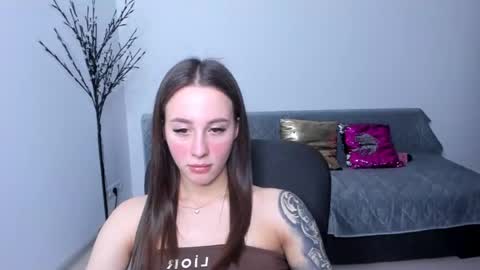 tina online show from June 2026 09:35:01 PM
