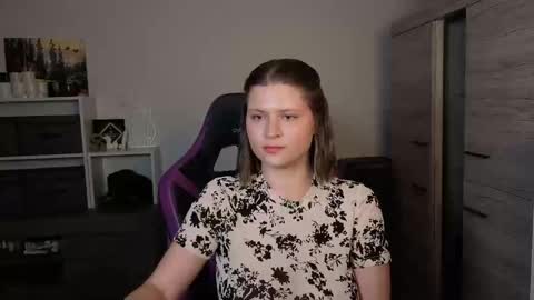 Tina Angel online show from September 2025 05:24:02 PM
