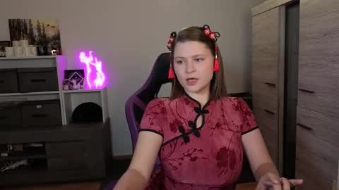 Tina Angel online show from September 2025 05:29:02 PM