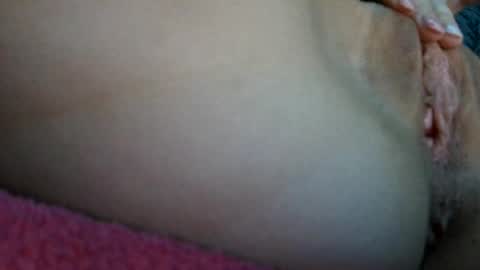 Snapshot of tinna07 chatting on June 2026 11:47:01 PM tinna07 online show from June 2026 11:47:01 PM