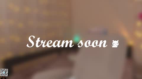 Lyssa     online show from March 2025 04:10:01 PM