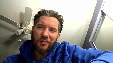 Snapshot of tinyguynicecock chatting on April 2026 09:35:02 AM tinyguynicecock online show from April 2026 09:35:02 AM
