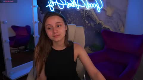 Snapshot of tinynataliee chatting on June 2026 08:21:01 PM tinynataliee online show from June 2026 08:21:01 PM