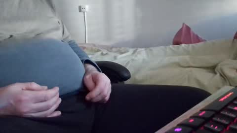 Snapshot of toloneo1 chatting on March 2026 08:29:01 AM toloneo1 online show from March 2026 08:29:01 AM