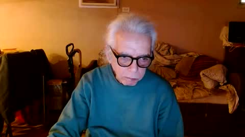 Snapshot of tom112292014 chatting on January 2026 05:05:02 PM tom112292014 online show from January 2026 05:05:02 PM