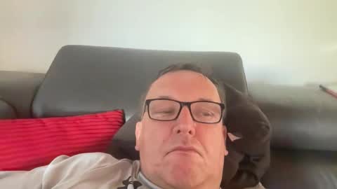 Tom online show from May 2026 05:42:02 PM