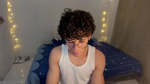 Tom Blue online show from January 2026 12:33:02 PM